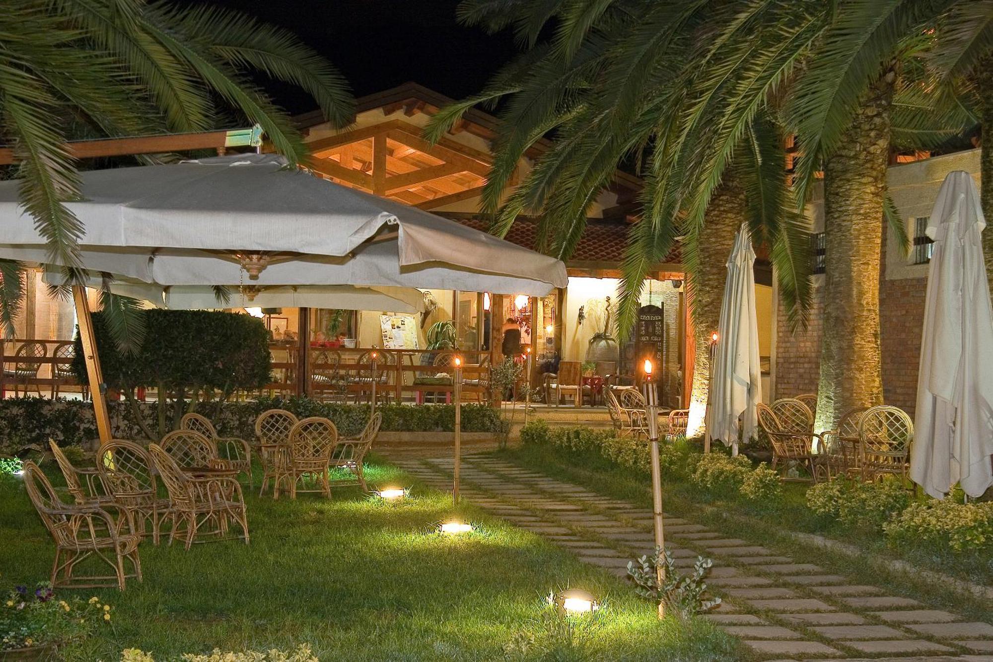 Il Borgo Sul Lago Villa Pizzo  Exterior photo